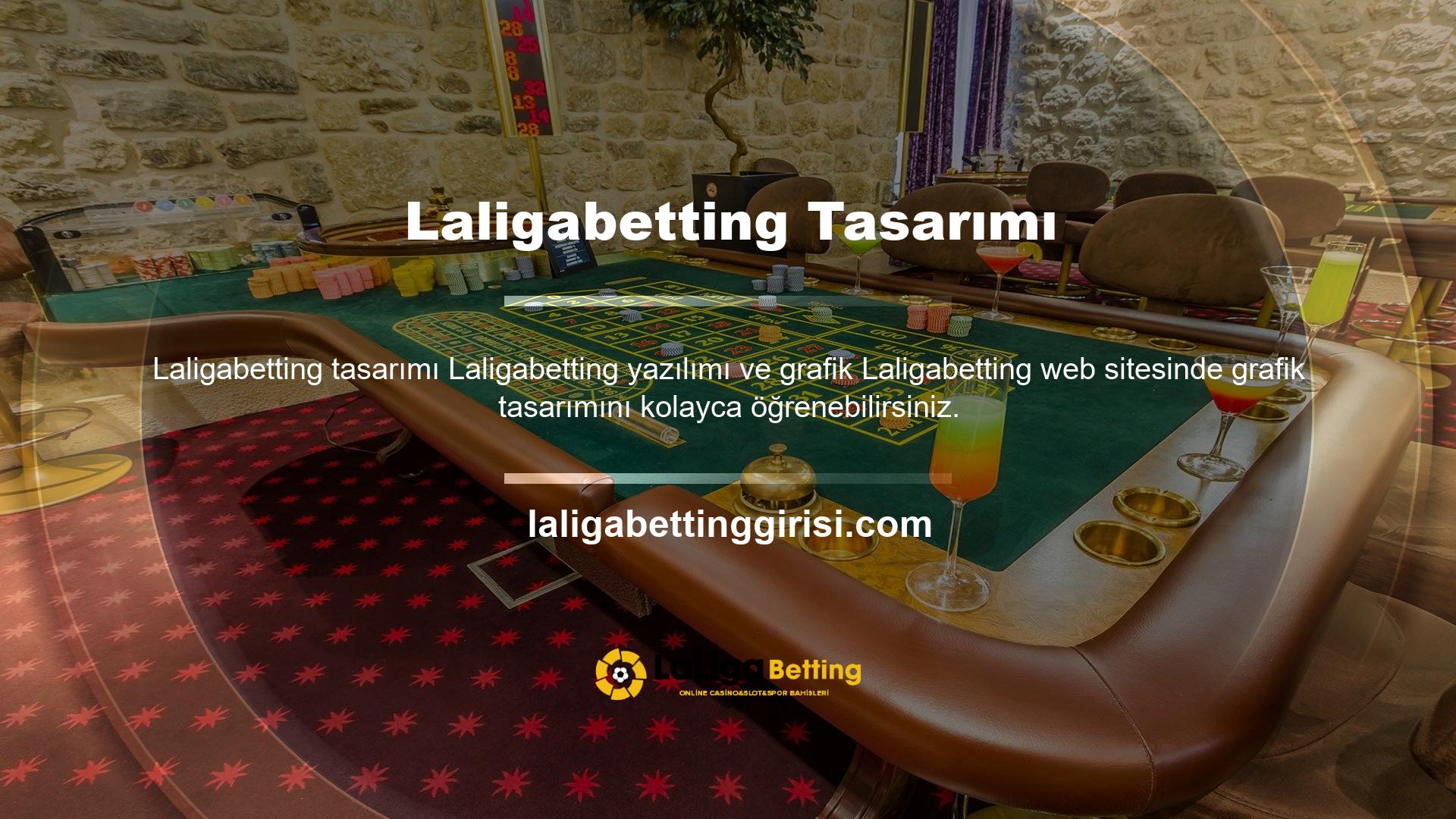 Tasarım beyaz ve mavi ile zenginleştirilmiştir